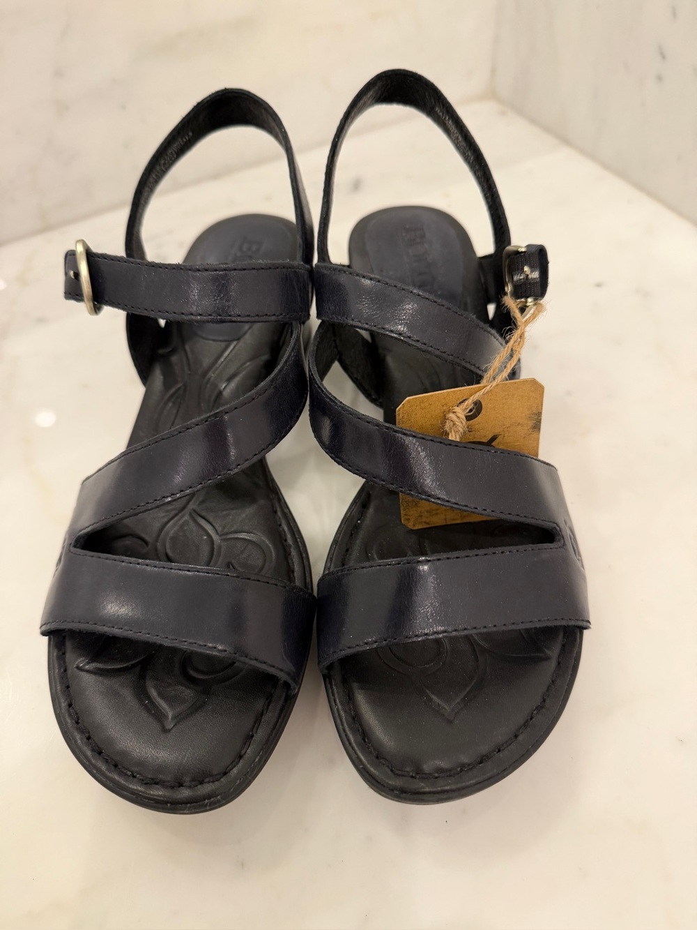 Born Women's Navy Blue  Leather Slingback Sandals New 7M